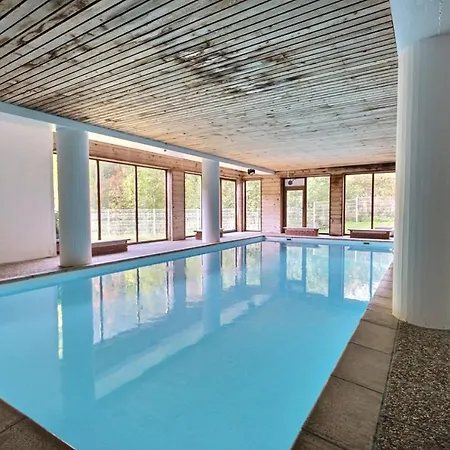 Apartment Location Appartement: Poolside Retreat In Jean D'aulps *